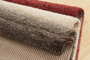 How to Clean Vinegar Stains From Carpet