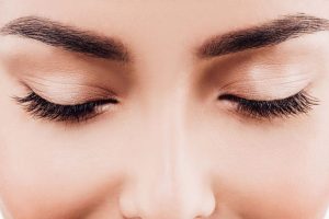 Threaded Elegance: Mastering Brow Perfection